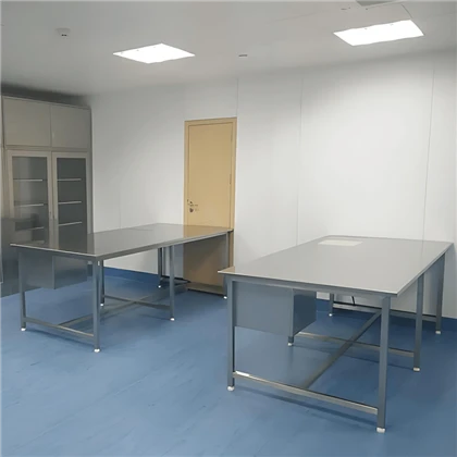 Ruostumattomasta teräksestä valmistettu laboratoriopöytä laatikolla